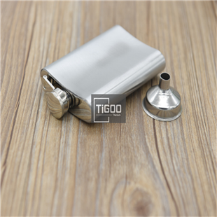Titanium hip flask - copy