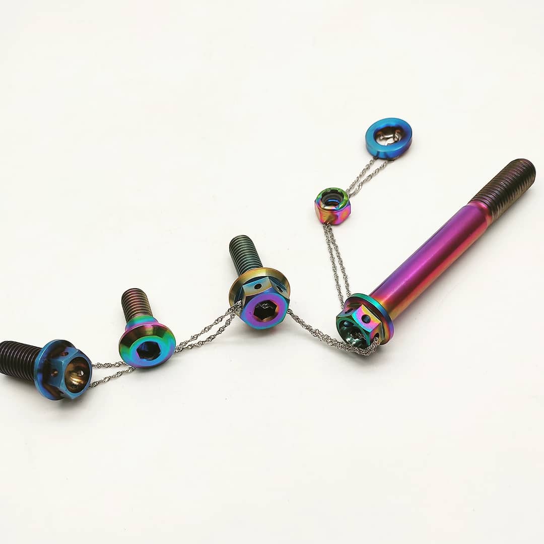 titanium hex flange bolt