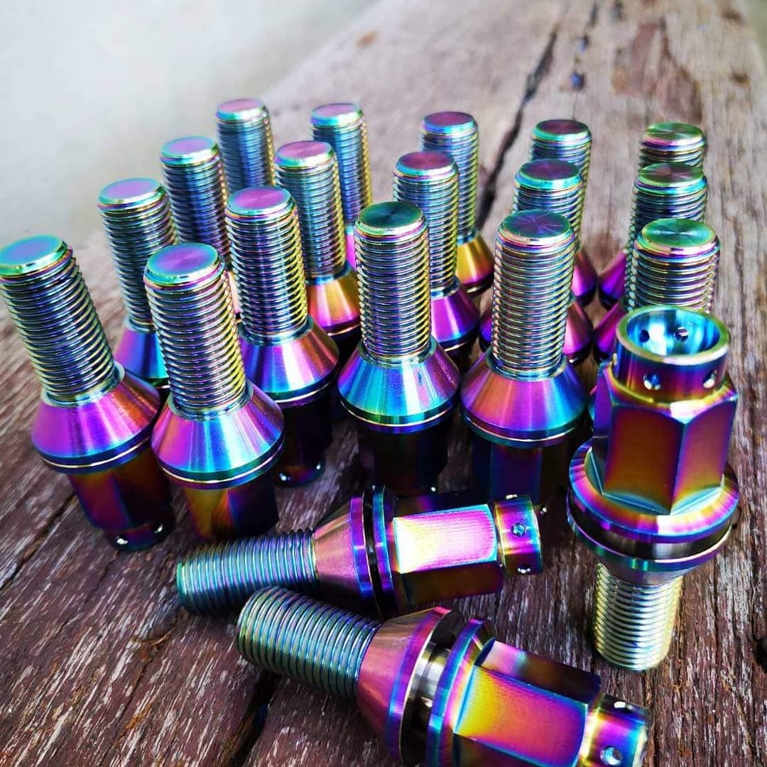 titanium wheel bolt